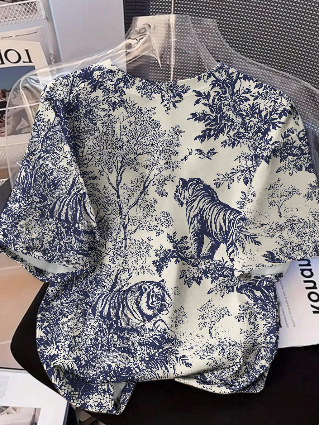 艺术抽象动物图案印花Luxury fall outfits cute women outfits Old money airport outfits，女士休闲圆领短袖T恤 graphic t shirt fall clothes for women back to school1:1