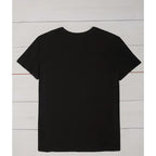 [Graphic T-shirt] Chest Nuts Roasting Funny Naughty Santa Dirty Food Pun Xmas T-Shirt, humorous holiday graphic tee for men and women, perfect Christmas gift for friends and festive parties