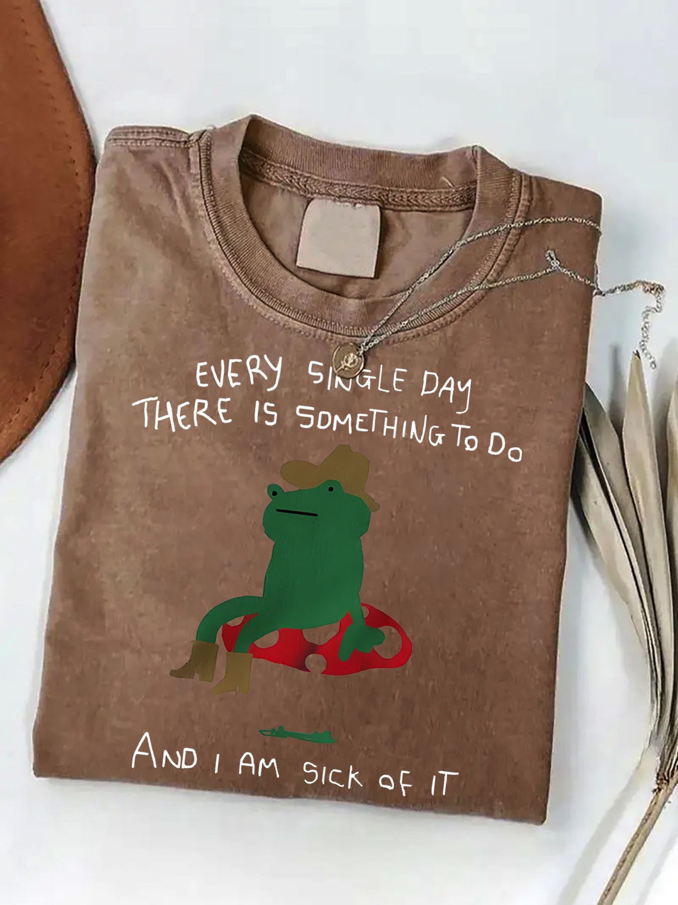 Men'S 230g Heavyweight Washed T-Shirt with Retro Frog Graphic & "Do Something" Slogan - Funny "I'm Sick of It" Casual Summer Tee for Beach, Gym, Outdoor Activities - Machine Washable Round Neck Top with Green Frog Design - All-Season Fit Holiday Gif