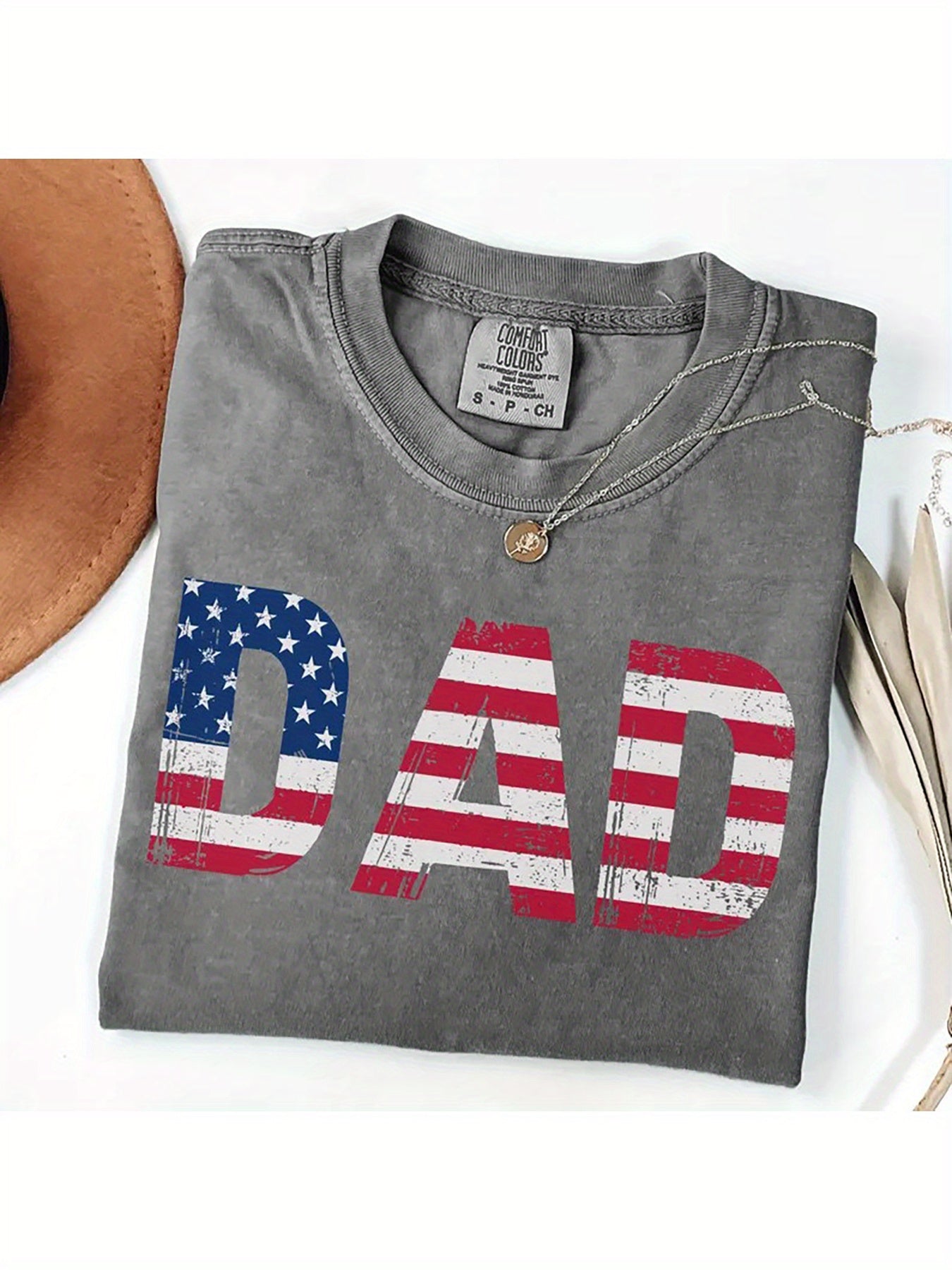 Men's 230g Washed Cotton T-Shirt with DAD Patriotic American Flag Print - Light Blue Retro Casual Shirt Suitable for Father's Day Gifts, Summer & Outdoor Activities, Breathable Year-Round Wear, Machine Washable Flag Apparel